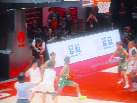 这个转身我也就看了200遍吧! #耐高全国总决赛 #东师附中女篮 #许梦伊 #一生一次耐高