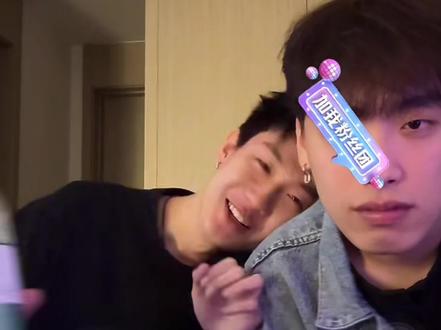 这两口子@林子凡😈 @岳志宇-