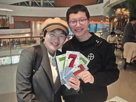 王婆说媒迎来了史上最有实力的一期!堪称神仙眷侣!#王婆说媒 #相亲