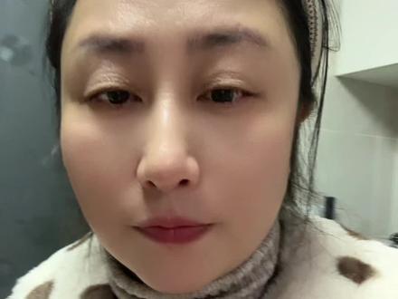 #讨论 #新手小白#黄金暴跌 啊呀,你们都是多少钱入的啊?一定要拿住哈!