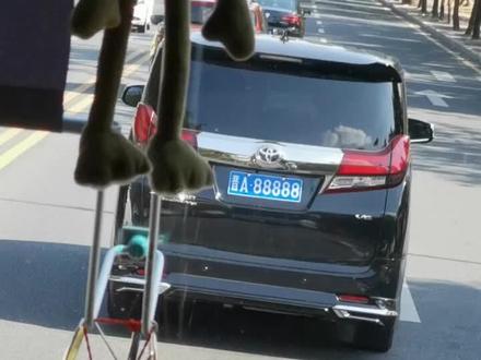 在三亚偶遇 晋A88888 NB车牌