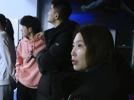 教练为什么发脾气? 1队学员vs2队学员的一场比赛解析。胜者进1队,败者进2队。#羽毛球培训 #羽毛球特长生 @旭日总教头 @旭日星空品牌负责人-刘宇晨 @蒋燕皎🏸