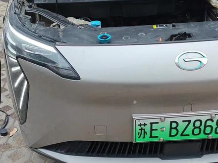 广汽埃安Y plus无法慢充,维修车载充电机。 来自苏州的车主,广汽埃安Y plus。车子的故障是无法慢充,插上充电枪,仪表没有显示,检查发现通讯故障和驱动电路损坏,经过两个小时的维修,故障完美解决。