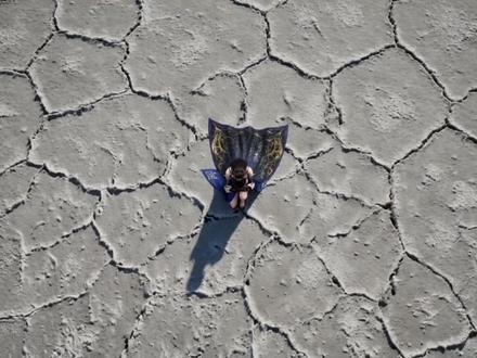 这是我的影子,不是我的牢笼,它只是我路过光明时留下的印记#AIGC #AI提示词 #seedance2 #漫剧 #3D动漫