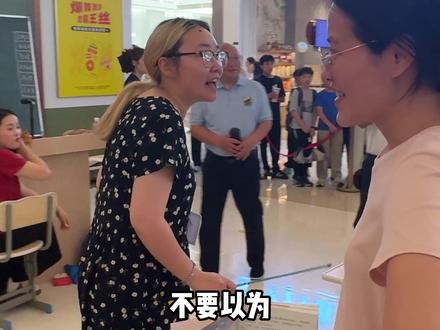 这就是偷吃大赛上的血脉压制吗 #这样的课堂氛围真的爱了 #长沙首届偷吃辣条大赛太好玩了 #上学 #偷吃 #霸王丝