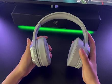如果光看这个外表你觉得这个耳机多少钱合适?来自漫步者的2.4G无线蓝牙耳机G30S雷霆版!#漫步者G30S #游戏外设 #电脑 #耳机 #桌搭