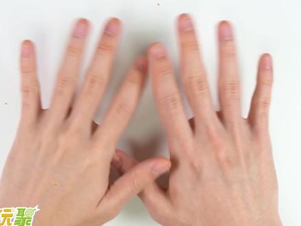 学习用彩泥制作漂亮的小房子