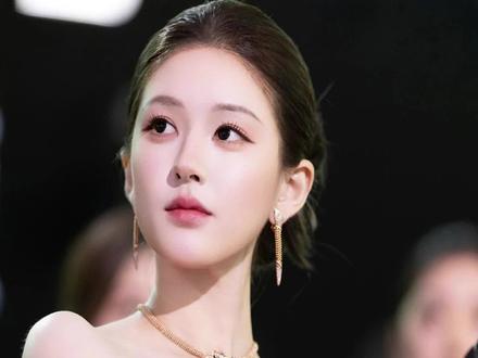 赵露思元旦直播称TWS《OVERDRIVE》像苍蝇,遭粉丝怒怼不尊重原创,是自嘲还是冒犯?热搜互撕不停!#赵露思跳overdeive #赵露思 #赵露思跳舞 #内容启发搜索 #影娱热点团