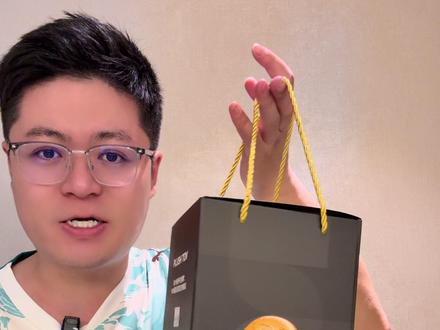 接近大力神杯原比例的#毛绒玩具 #摆件 ,足球迷必入的#世界杯 情怀纪念品。#美加墨世界杯 #刘老师配音