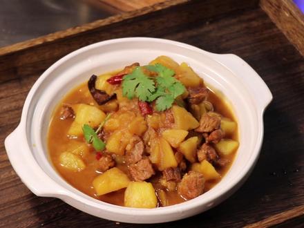 学过之后你会觉得这样太简单太好做了吧!土豆焖肉是很棒的下饭菜 #家常菜 #美食教程 #美食vlog