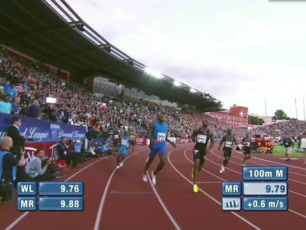 正在起飞的博尔特来不及刹车,不小心撞上花季少女