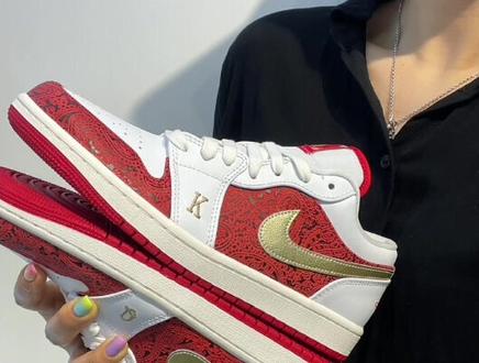 赌神配色🎭左脚King 右脚Queen 是不是包赢钞能力 🤩#开箱视频 #新鞋到了 #aj1 #扑克牌AJ