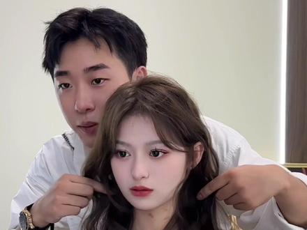 这次改造桂林迪丽热巴跟杨洋谁更胜一筹?#根据脸型设计发型 #附近哪里做头发好 #桂林发型师seven #桂林染发 #桂林美发