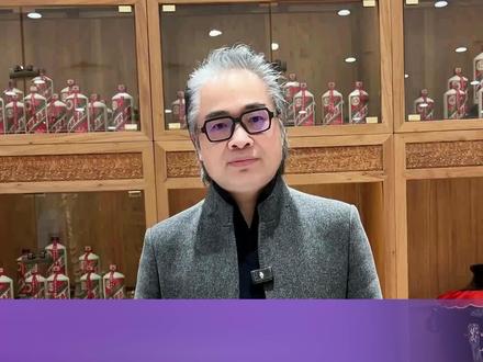 丙午马年茅台印错字了,是去换还是马上囤?老杨30年收藏经验告诉你,越是稀缺越能高价!#马茅 #生肖茅台 #丙午马茅 #茅台收藏 #茅台行情