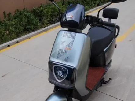 E9GT简评#雅迪E9GT #雅迪e9gt