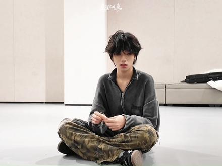 两个人藏不住事啊#豚馒 #厂一夫 #一番嫂 #帅哥 #名场面