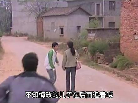 身价千亿的女总裁为了拯救纨绔儿子,假扮穷人去打工