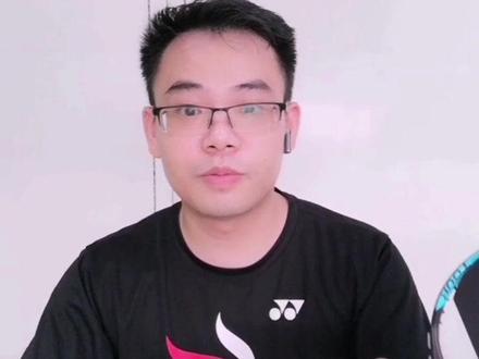 YONEX天斧100简化版来了,性价比更高哟!#YONEX羽毛球拍 #尤尼克斯羽毛球拍 @DOU+小助手