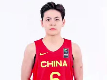 这个女篮队员因帅上了热搜,斩男又斩女,她叫杨舒予。#杨舒予 #中国女篮 #2023女篮亚洲杯冠军 #杨力维