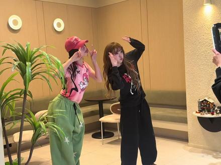 两个baby@虞书欣Esther @YENA(崔叡娜) Catch Catch 快乐加倍~👍#虞书欣 #崔叡娜 #catchcatch舞蹈挑战 #杜华