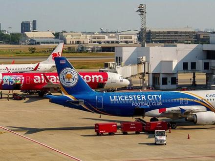 泰国民航局宣布 泰国自 1 月 26 日 0 时起,对印度西孟加拉邦入境航班全面筛查防范尼帕病毒,加尔各答直飞泰国的三大机场已落实筛查,涵盖出发地初筛、落地体温检测及健康申报等环节。泰国目前无尼帕病毒感染病例,官方已做好监测准备并敦促公众做好个人卫生防护,筛查措施将随形势动态调整。#泰国入境筛查 #尼帕病毒防控 #印度西孟加拉邦 #公共卫生防护 #尼帕病毒