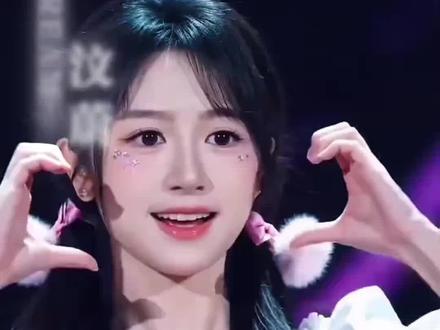 #乐华女团这回真走在内娱前面了 这潮流又被杜华赶上了!乐华新女团就这样水灵灵地卷出新模式👍🏻#HeyDream