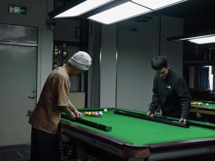 你热爱的它,还在你手里吗? #剧情 #台球 #情感共鸣 #青春 #男人