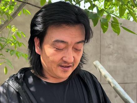 这到底是叫炒饼还是叫焖饼?你们那儿有吗?我30年的老技术了!现在也懵在了抖音评论区#农村美食 #焖饼 #炒饼 #学丰叔叔 #怎么形容哎