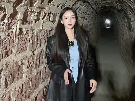 钱钱带大家揭秘观世音菩萨前身妙善公主的出身地 擂鼓台
明天就是农历的二月十九 观音菩萨的生日 让我们在评论区一起打出生日快乐!
祝大家 见者好运 平安吉祥 所求皆所愿#平顶山钱钱#钱钱为家乡代言 #擂鼓台 #观音菩萨 #平顶