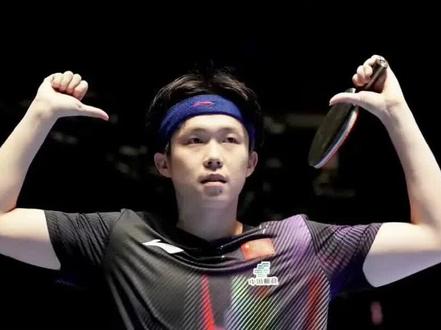 北京时间2月25日晚,2026年WTT新加坡大满贯男单1/16决赛收官,16强席位全部确定。国乒8将出战,最终4胜4负,王楚钦、林诗栋、向鹏、陈垣宇晋级,周启豪、黄友政、陈俊菘、温瑞博止步。法国队成为最大黑马,3人跻身16强;日本、韩国各2人晋级,欧洲与美洲劲旅亦有选手突围,男单竞争呈现多国混战格局。