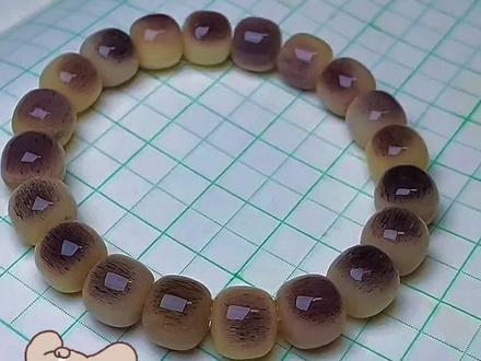 戴身上狗就躲着走 #原创视频 #万物皆可盘 #文玩爱好者 #文玩手串 #原创