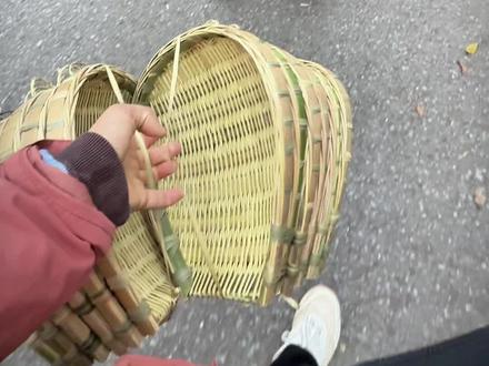 果然东西还是越小越可爱,爷爷的小筲箕做工精美又乖巧 拥有喜欢的厨房小工具,会变得越来越喜欢做饭🥰。筲箕的好处几句话说不完。
