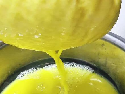 寒冷冬日,来块生姜皂暖暖身吧~~容易手脚冰凉的宝子们快来试试这款皂,让你整个冬天暖暖哒#手工皂 #手工皂制作 #冷制手工皂 #手工diy #真实生活分享计划