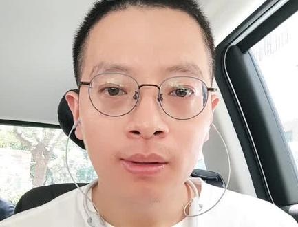当你收到银行这样的短信,就要警惕了,债务即将爆发 #债务爆发 #债务危机