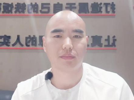 你们觉得,泡菜鸡到底是风口,还是套路?评论区聊聊!
#成都泡菜鸡 #餐饮创业避坑 #网红餐饮割韭菜#青城泡菜鸡 #沱椒泡菜鸡