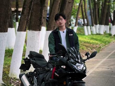 你期待新款的小小r吗#gsx250 #仿赛 #推荐好机车 #摩托机车推荐