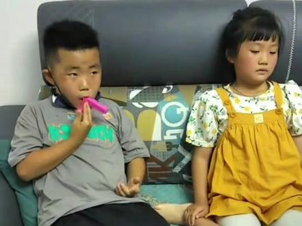 这老五鞋都没穿上就跑了
@娥哥 @娥嫂 @娥家十八🐰