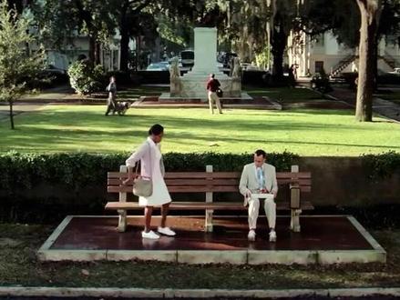 Forrest Gump《阿甘正传》,阿甘坐在路边回忆他与珍妮的初次见面#英语情景对话 #阿甘 #阿甘正传 #阿甘鞋 #珍妮