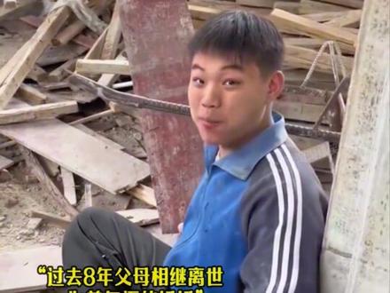 “温水煮了将军梦,现实压垮少年肩,回头我们都不再是……