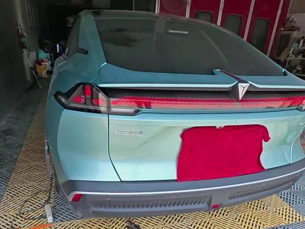 长安深蓝后尾灯拆装教程