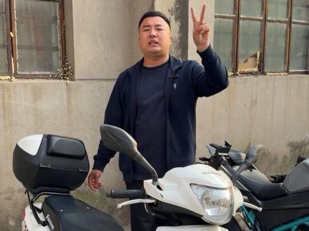 最新到货一排精品小摩托
济南二手摩托车
#二手摩托车 #摩托车