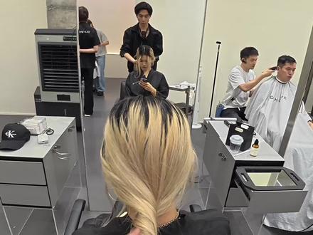 染发VLOG|霸王茶姬安排上咯💕极致温柔的染发服务#染发vlog #vlog日常 #工作vlog #第一视角#vlog十亿流量扶持计划