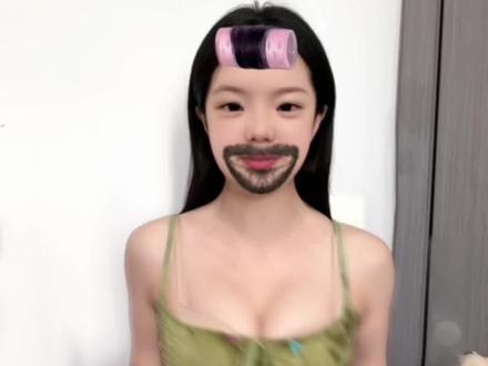 75A圆盘胸聚拢内衣分享#安可儿4115#显大内衣#身材#绿裙子 #好物分享