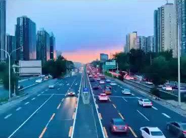 车圈彻底炸锅! 宝马 7 系狂降 27 万,BBA 集体跳水!
新能源要赢麻了?#新能源 #自动驾驶 #特斯拉