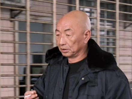 詹其雄当年舍命捍卫国土,如今凭双手合法谋生,不偷不抢、光明正大,不该被苛责诋毁。#詹其雄 #英雄 #日本 #渔船