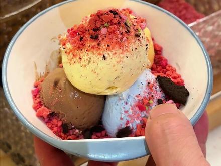 跟朋友吃自助...#吃自助 #安格斯烤肉自助