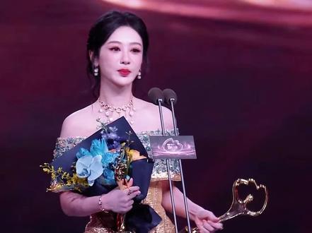 恭喜杨紫 获得年度口碑演员!生命树冲鸭!!#杨紫#生命树