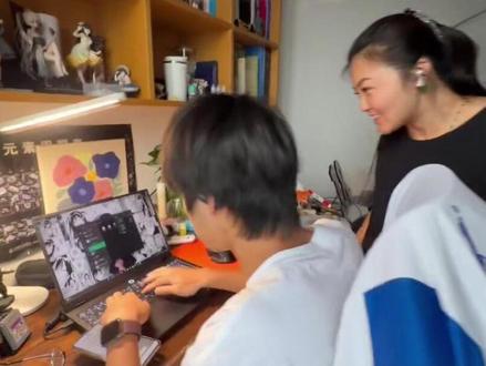 全程记录查分,儿子拿下四川高考全省前十 记录人生重要一刻,儿子高考冲进四川全省前十。
辛苦十二年,总算交出满意答卷,老父亲由衷骄傲#高考 #四川高考 #2026高考季 #高考查分 #成都七中