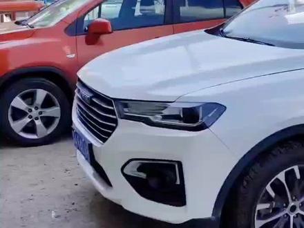 #汽车电子维修
哈弗H6倒车影像失灵
摄像头维修更换芯片