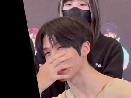 我们志晟天生就可爱#朴志晟 ©️js_lovers_club